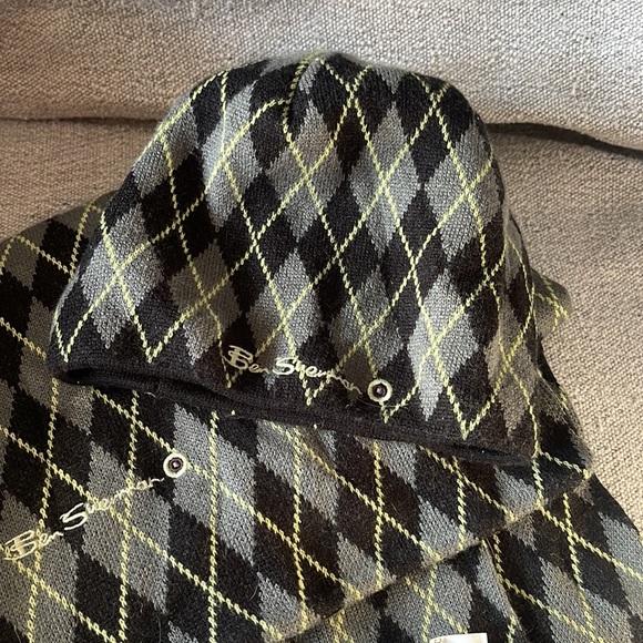 Ben Sherman Argyle hat/scarf set. New without tags! - Picture 3 of 3